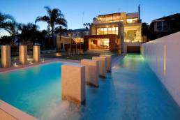 MALY HOUSE<br/>Gunnamatta Bay - Geoform Architects